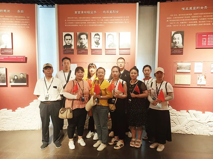 走進(jìn)革命圣地西柏坡，學(xué)習(xí)西柏坡精神